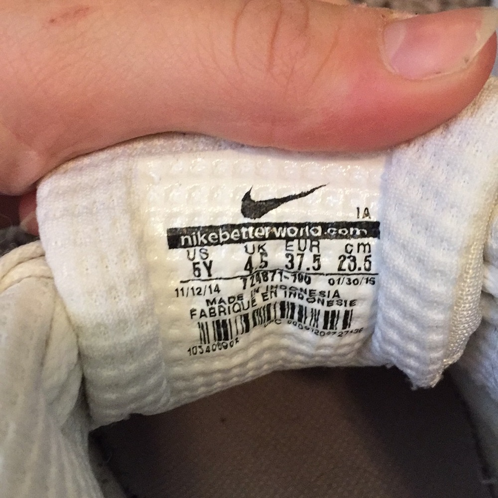 Nike - Picture 5 of 6